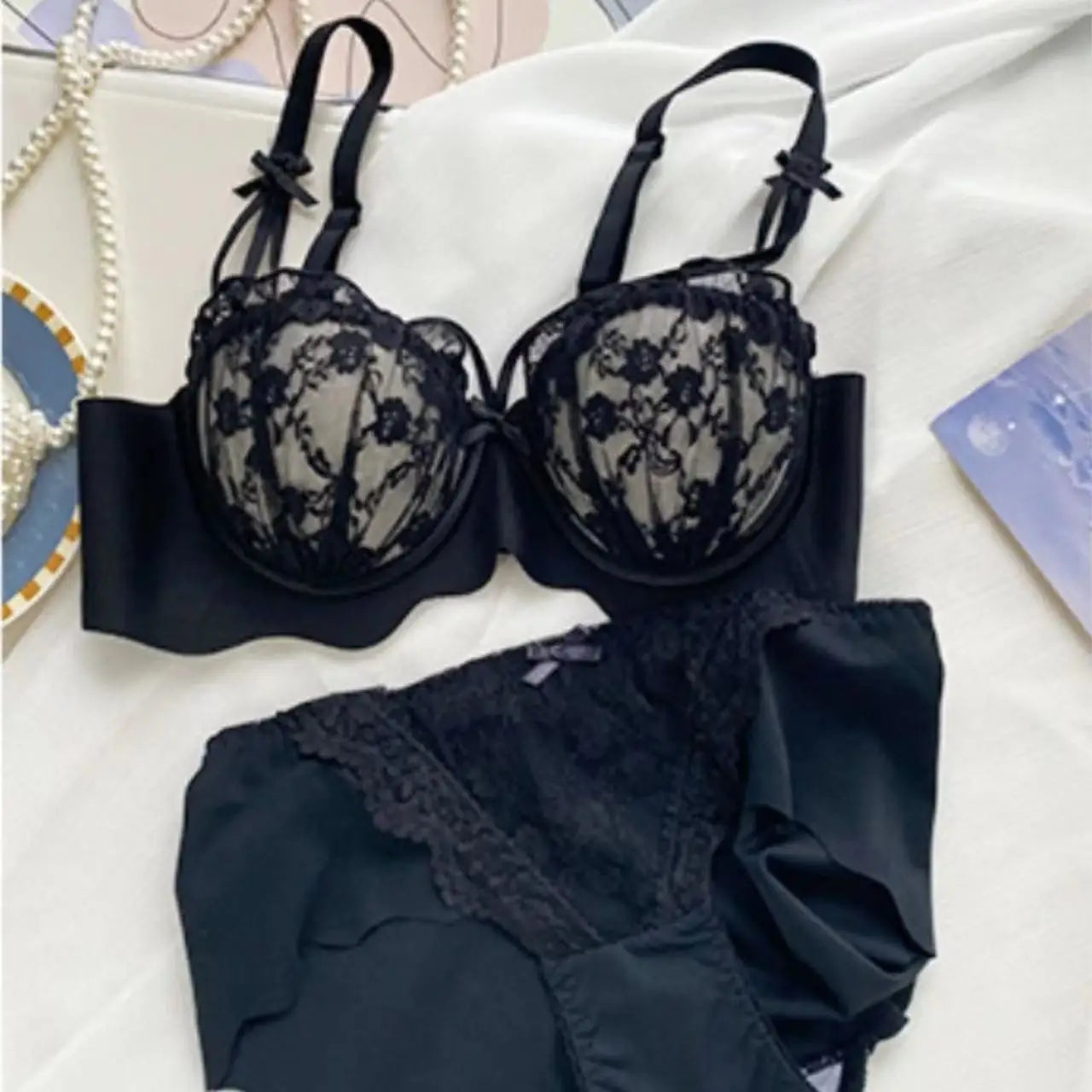 New Sweet and Cute Girl-free Undergarment Women's Comfortable Bra Cover Set