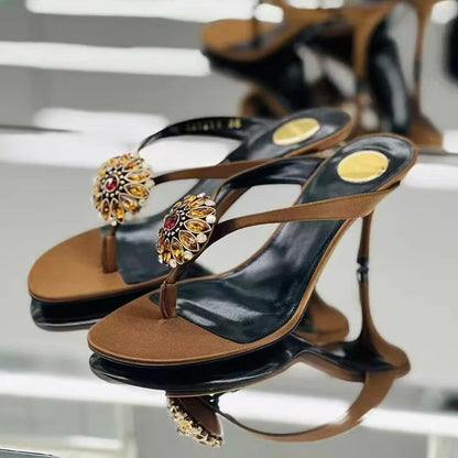 Luxury CRYSTAL Flower Decoration Clip Toe Slippers Women Sexy Slide Sandals Elegant Banquet Thin High Heels Designer Flip Flops