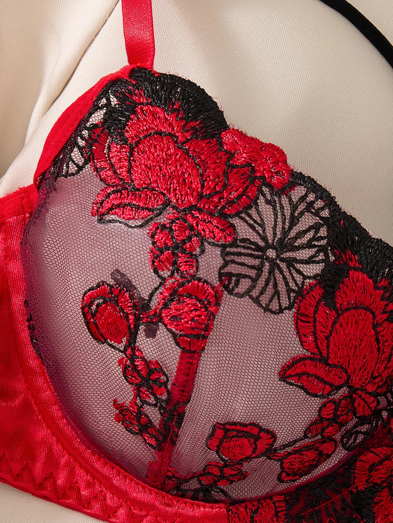 Women Red Floral Embroidery Lingerie Set Satin Sheer Mesh Underwire Bra & Thong Romantic Intimate Underwear ZA825127