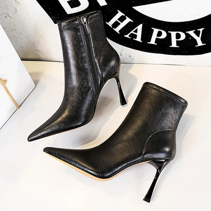Retro Women's Short Boots Side Zipper High Heeled Leather Boots Pointed Tip Women's Plush Warm Winter Boots Stiletto Heels 9 cm