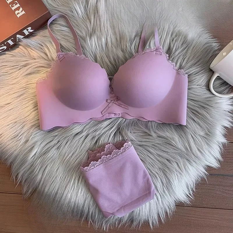 Hot Selling Ladies Push Up Bra Set Seamless Wireless Support Anti-Sagging Comfort Lingerie S-XL for Young Women Soft Daily Wear
