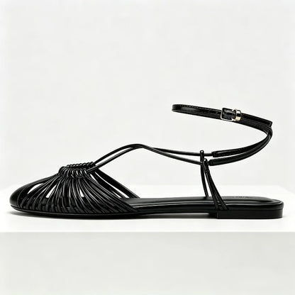 Fashion Woven Ankle Strap Flat Sandals Women Summer Light Comfortable Beach Shoes Hollow Out Design Gladiator Sandals for Girls
