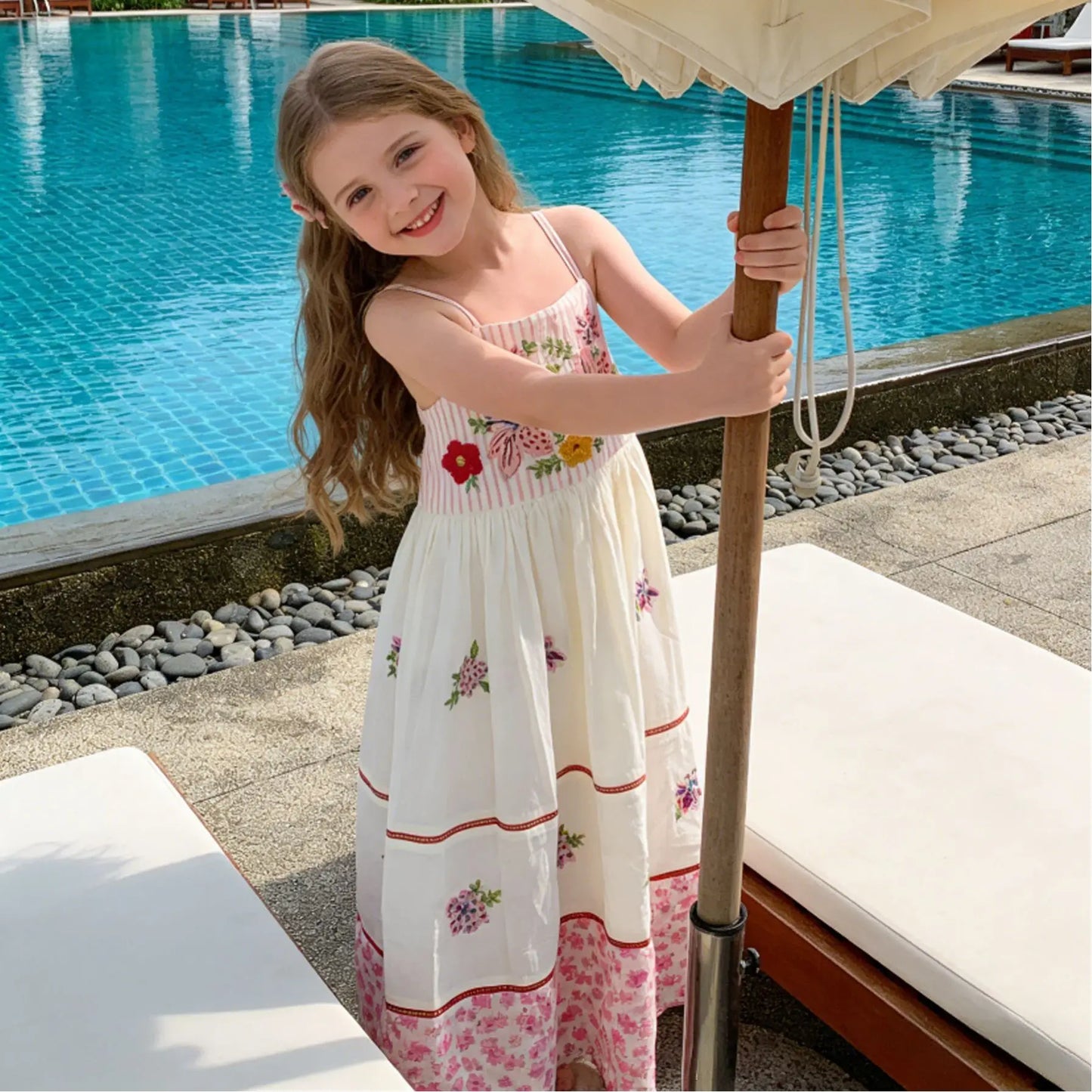 Boho Summer Kids Girls Beach Dress RAISE Flower Embroidery Children Girls Sleeveless Dress Loose 2-10Yrs Girls Vacation Dresses