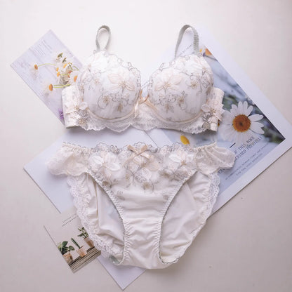 Japanese-style sweet lingerie set, thin embroidered shallow cup disc type 2 bra set
