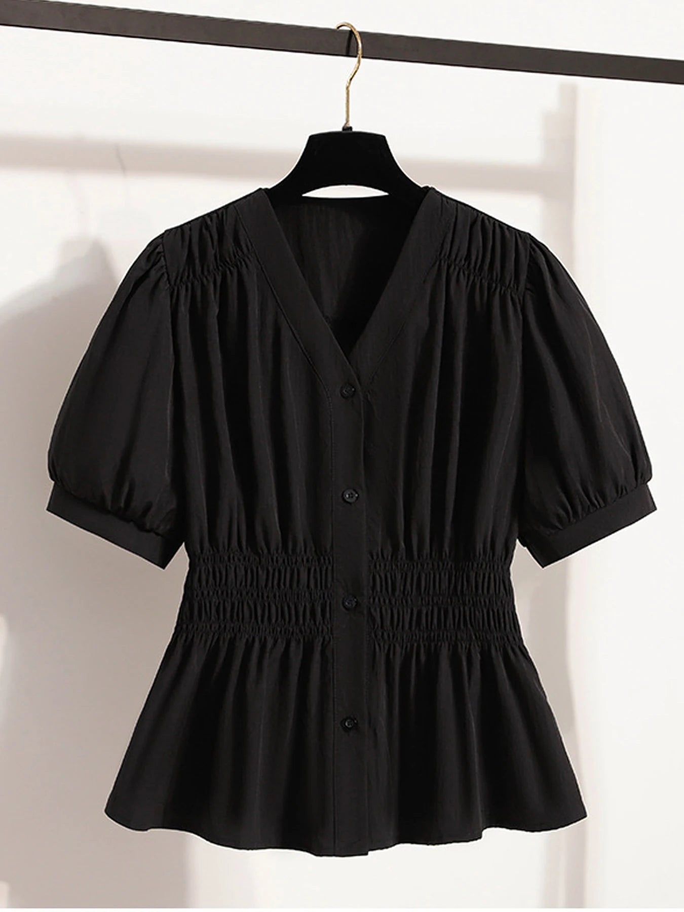 Elastic waist cinching and slimming summer shirt, women's short sleeved solid color top, new minimalist V-neck French style top