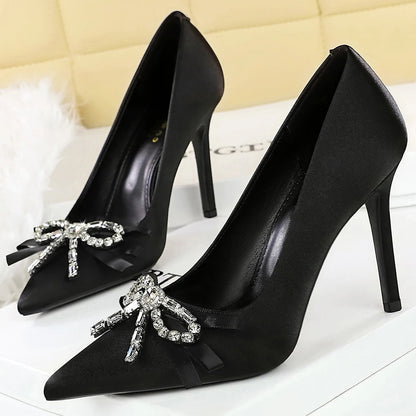 Luxury Women Pumps Rhinestone Bowknot High Heels Luxury Banquet Shoes Stiletto 7 cm 10 cm Heels Sexy Party Shoes Silks Satins