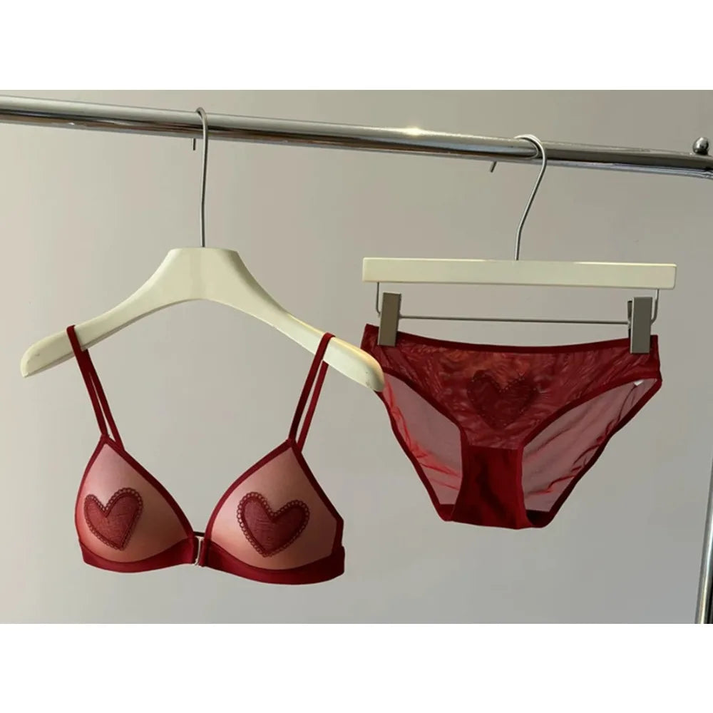 Women Red Bridal Wireless Bra, Front Buckle Beauty Back Thin Cup Heart Pattern Underwear For Wedding Zodiac Lucky Year 32-38 Set
